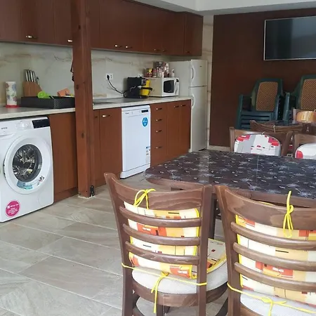 Mariana - Guest Къща за гости