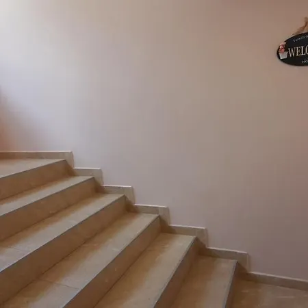 Mariana - Guest Къща за гости