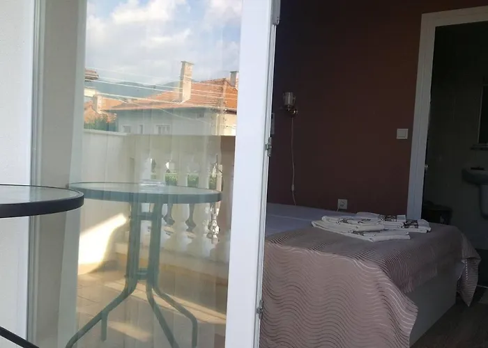 Mariana - Guest 4* Гоце Делчев