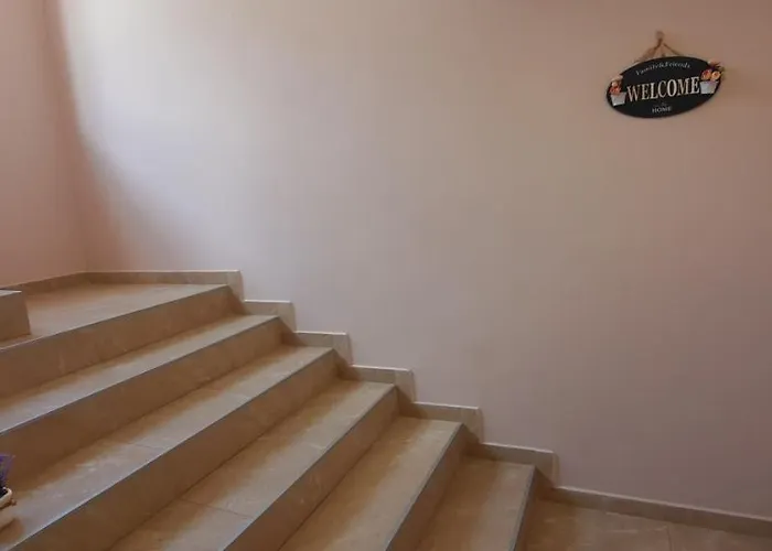 Mariana - Guest Къща за гости