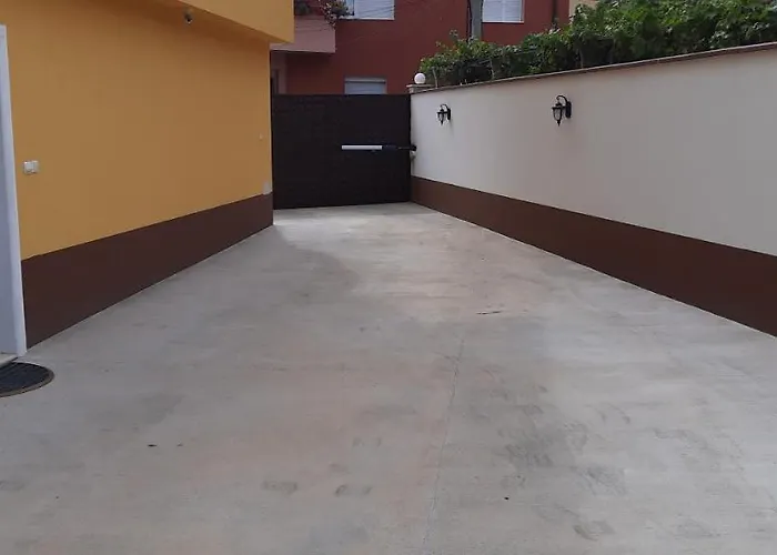 Mariana - Guest Гоце Делчев